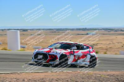 media/Oct-18-2025-Extreme Speed (Sat) [[d6d7e1fef1]]/Group 2 Green/Session 2 (Turn 3)/